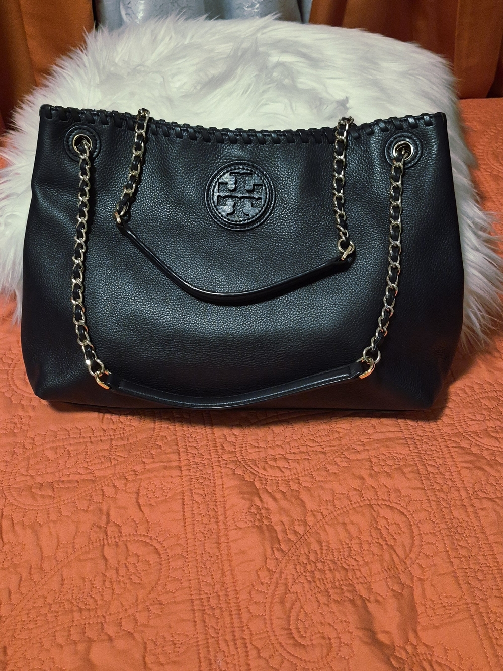 Tory Burch Nave Blue Pebbled Leather Shoulder Bag with Gold Chain Straps - Picture 7 of 15